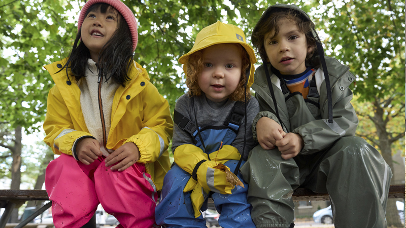 Детские дождевики и одежда для дождя